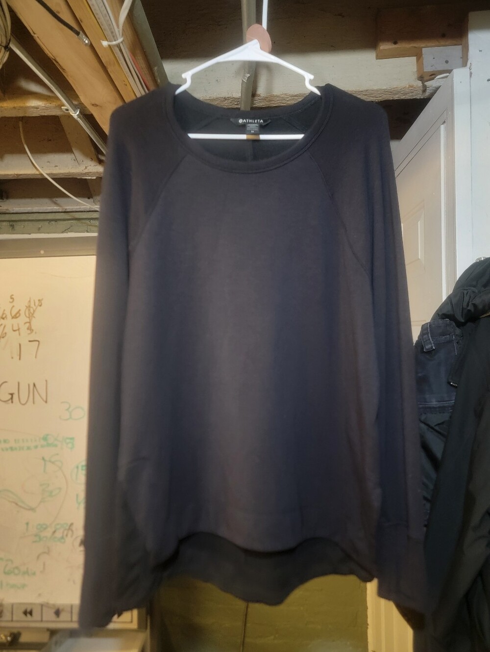 Athleta Coaster Luxe Recover Sweatshirt Black Size M TENCEL Lyocell Like New